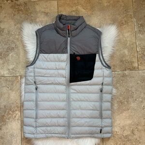 Mountain Hardwear Vest. NEW!